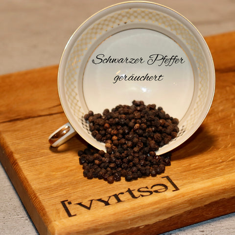 vyrtse Pfeffer | schwarz | ganz | geräuchert