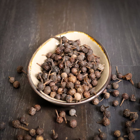 vyrtse Kubeben Pfeffer, ganz