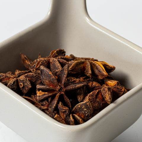 Sternanis ganz – Aromatisches Gewürz für Glühwein, Chai & asiatische Küche